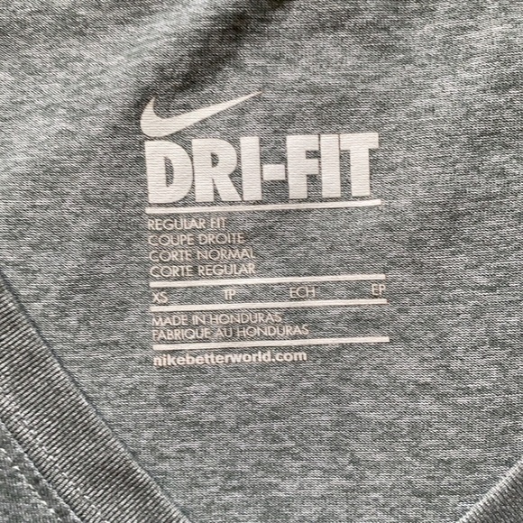 Nike Short Sleeve DRI-FIT top | XS - Picture 2 of 4
